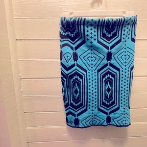 Sweater skirt alert! Comfy & flattering!